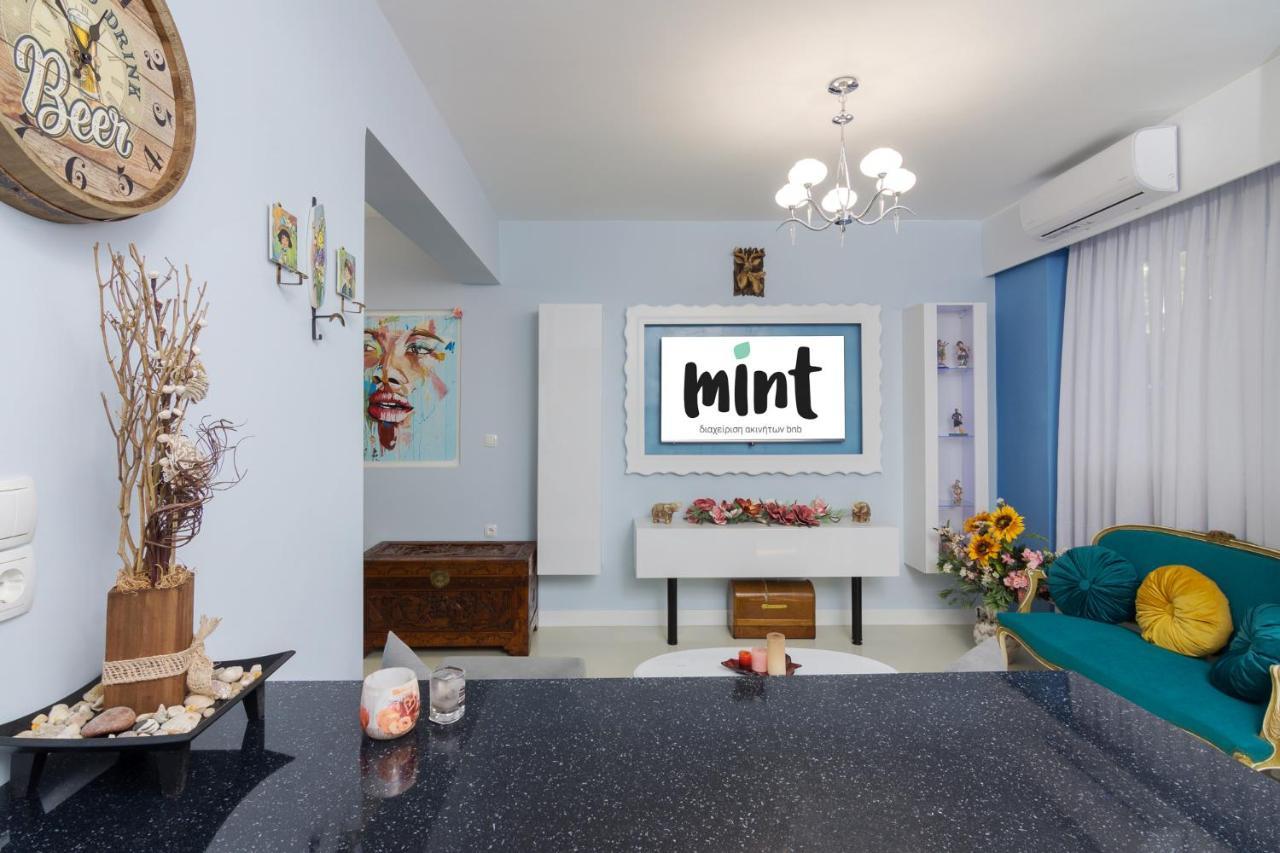 Wonderful Renovated Apartment With Private Patio Athens Exterior photo